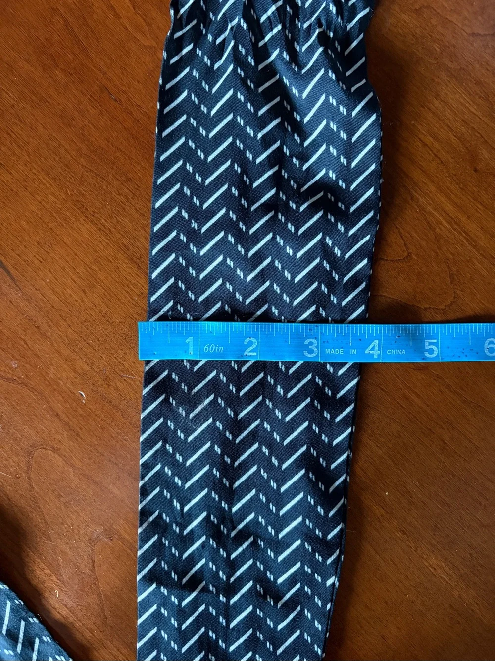 Black Chevron Men's Neck Scarf - Unbranded